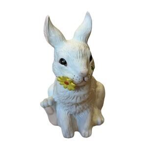 Vintage 1984 Mann Easter Bunny rabbit music box Flower Taiwan White
